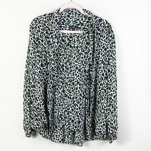 J. Crew 100% Silk Leopard Print Silk Button Down Shirt Tie Front Blouse size 2X - Picture 2 of 10